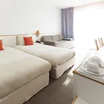 Novotel סגד
