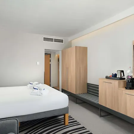 מלון Novotel סגד