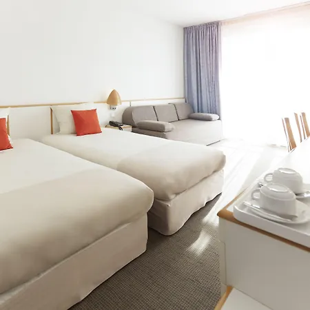Novotel סגד